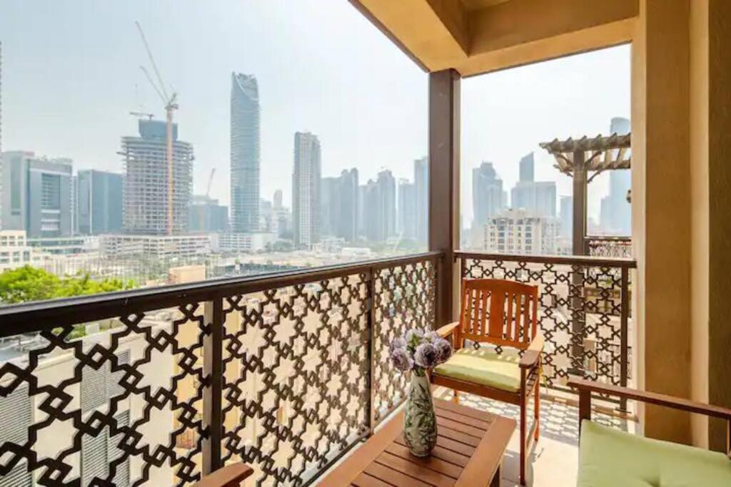 Charming 1Br Apt Yansoon 5 Downtown Dubai Apartment Luaran gambar