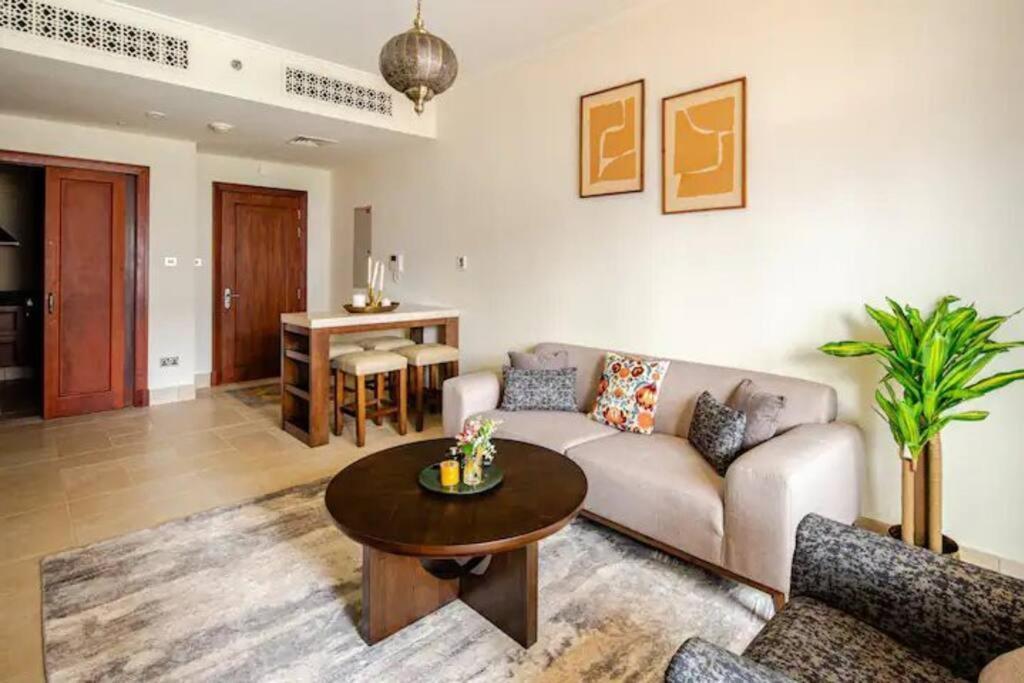 Charming 1Br Apt Yansoon 5 Downtown Dubai Apartment Luaran gambar